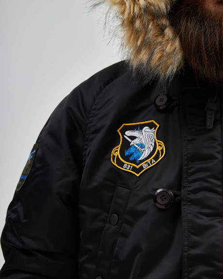 Аляска N-3B чорна з нашивками 831 БрТА