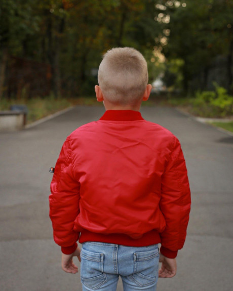 Бомбер MA-1 дитячий червоний з нашивками