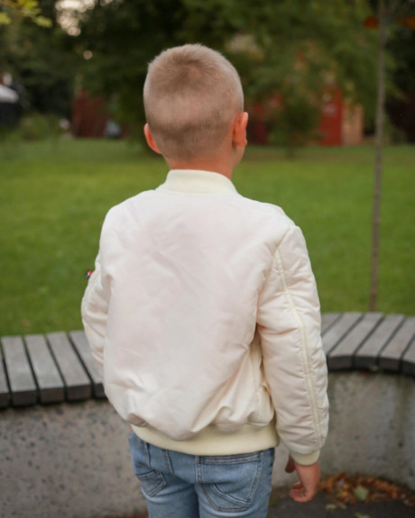 Бомбер MA-1 хлопчачий молочний