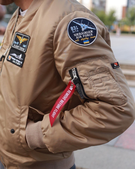 Бомбер MA-1 пісок з нашивками 831 БрТА