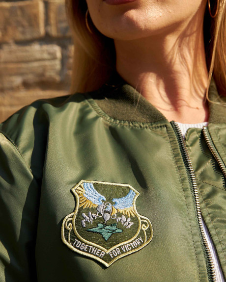Бомбер MA-1 хакі жіночий з нашивками