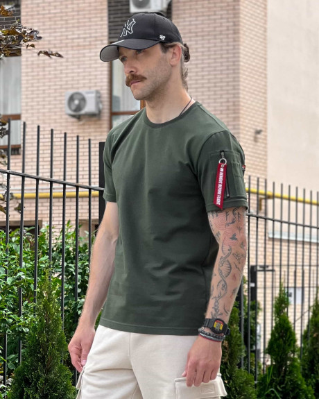Футболка хакі з кишенею базова