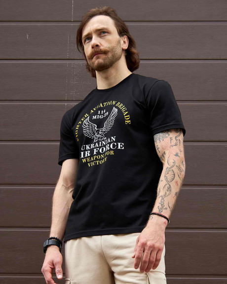 Футболка чорна з принтом 114 БрТА