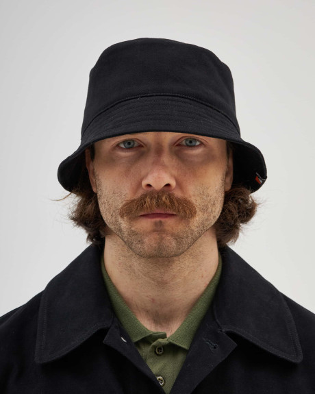 Бакет-панама чорна