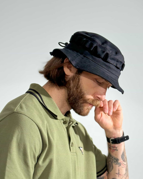 Панама чорна