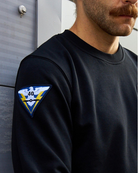 Світшот чорний з нашивками 40 БрТА Світшот чорний з нашивками 40 БрТА