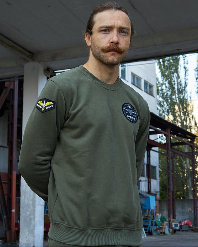 Світшот хакі з нашивками 831 БрТА Світшот хакі з нашивками 831 БрТА